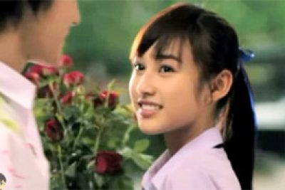 Truyện ngắn: 3 năm – 1 tình yêu (Lại Minh Châu, Lớp 12A10 năm học 2018 – 2019)