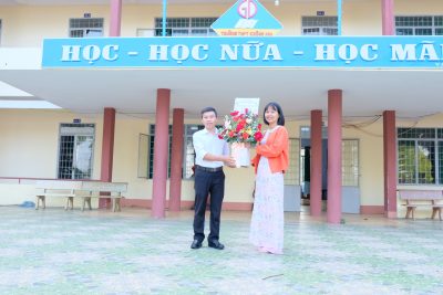 Hoạt động chào mừng ngày 8-3 tại Trường THPT Krông Ana